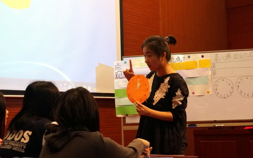 学员试讲黄丽辰摄 学员试讲黄丽辰摄