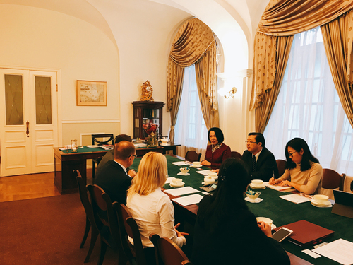 商谈现场 商谈现场