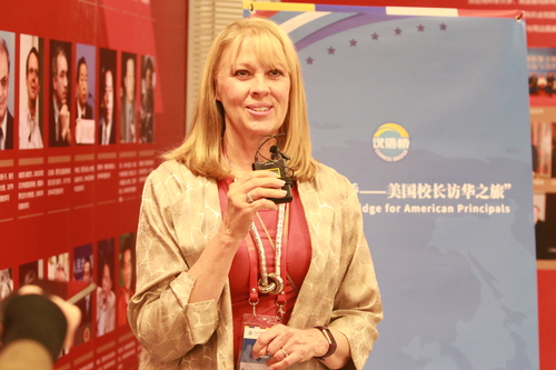 Rene Cunningham女士接受采访 Rene Cunningham女士接受采访