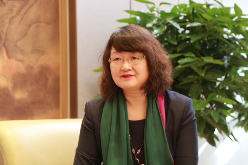 黄雪寅接受采访 黄雪寅接受采访